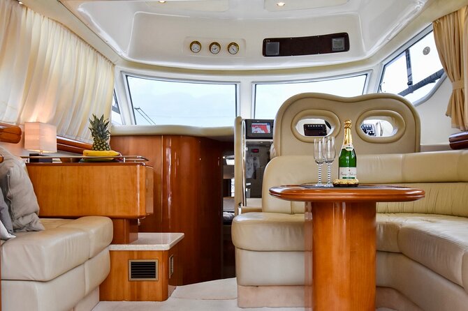 Athens Riviera Yacht Tour With Lunch Onboard - Customer Ratings