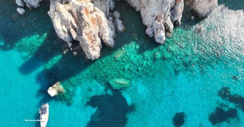 ATHENS SAILING & GASTRONOMY DAILY CRUISE ALL INCLUSIVE - Onboard Amenities