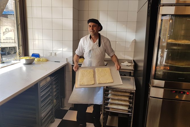 Athens: The Classic Food Tasting Tour - Tour Guides Expertise Unlocked