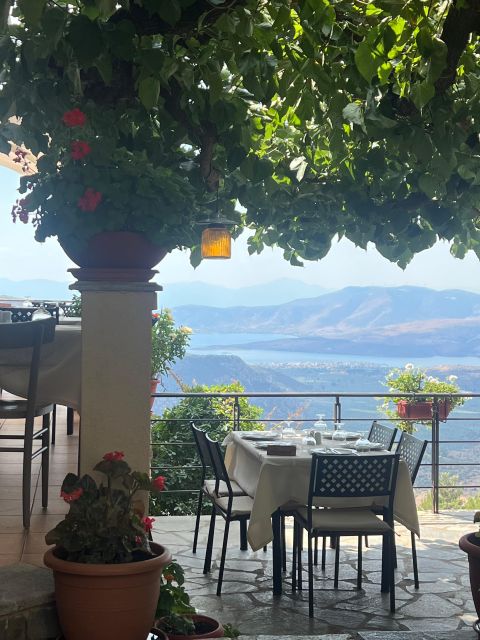 Athens to Delphi and Arachova Full Day Tour - Transport