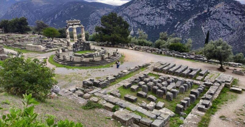Athens to Delphi & Arachova Private Guided Tour With Lunch - Delphi Archaeological Museum
