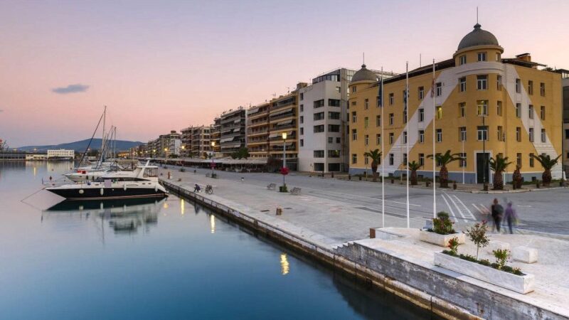 Athens to Volos Economy Van Transfer - Vehicle and Service