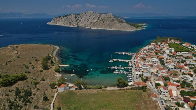 Athens: VIP Saronic Gulf Swimming Cruise - Accessibility and Restrictions
