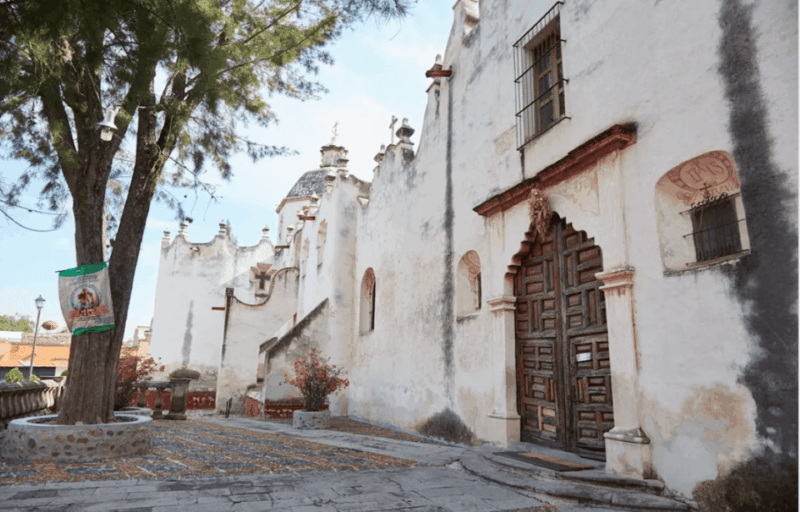 Atotonilco: Explore Rich Architectural Heritage - Conversations With Local Artisans