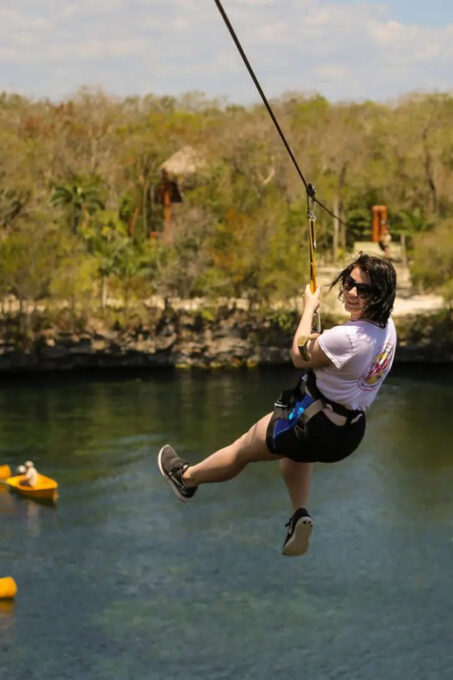 Atv Xtreme Ziplines - Professional Guides and Bilingual Service
