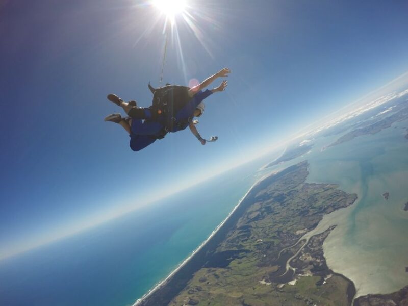 Auckland: 13000, 16000, or 18000-Foot Tandem Skydive - Duration and Location