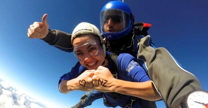 Auckland: 13000, 16000, or 18000-Foot Tandem Skydive - Viewing Deck for Spectators