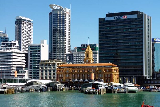 Auckland Airport Transfers: Auckland Airport AKL to Auckland in Luxury Van - Booking and Pricing