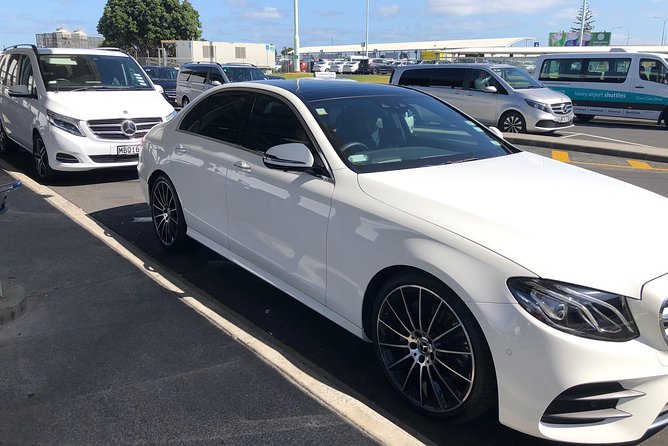 Auckland CBD / Airport Luxury Transfers - Key Points