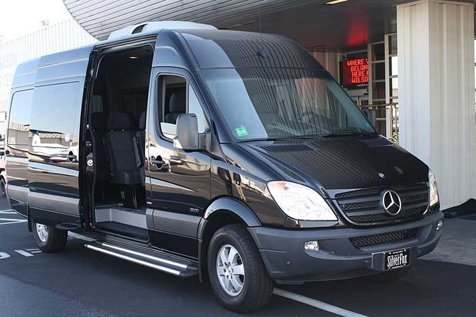 Auckland CBD / Airport Luxury Transfers - Inclusions