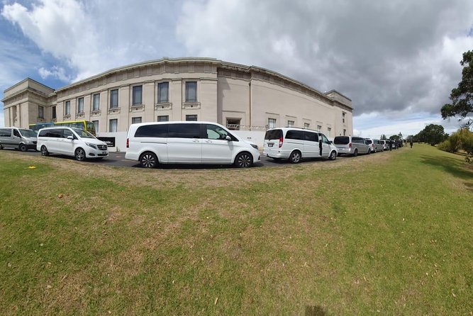 Auckland CBD / Airport Luxury Transfers - Transportation Options