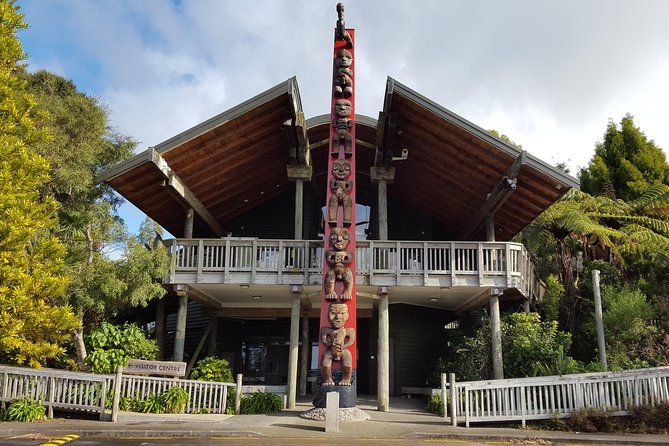 Auckland City Highlights, Afternoon Piha Beach & Rainforest Tour - Morning City Sightseeing