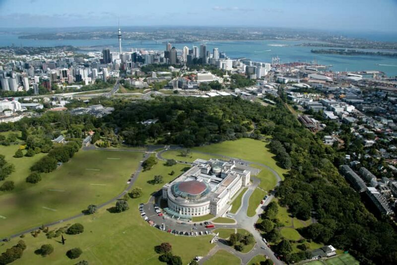 Auckland: Guided Small Group City Discovery Tour - Price and Value
