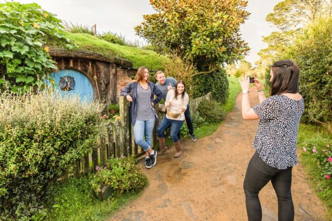 Auckland: Hobbiton Movie Set Tour With Lunch - Recap