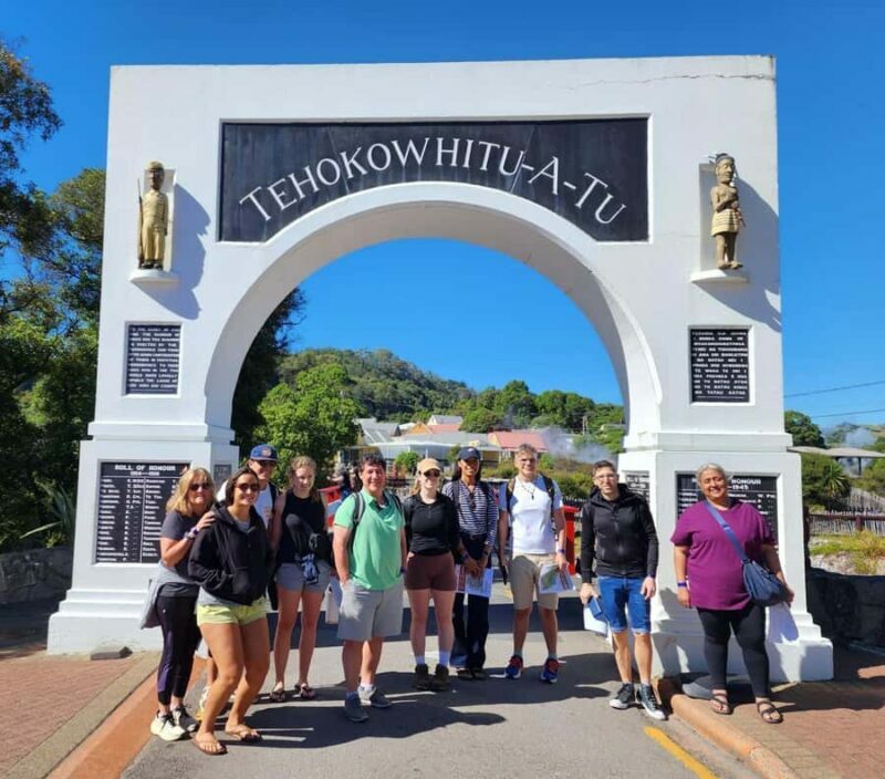 Auckland: Rotorua Living Maori Village Tour w/ Haka & Lunch - Rotorua Highlights Tour: A Scenic Wrap-Up