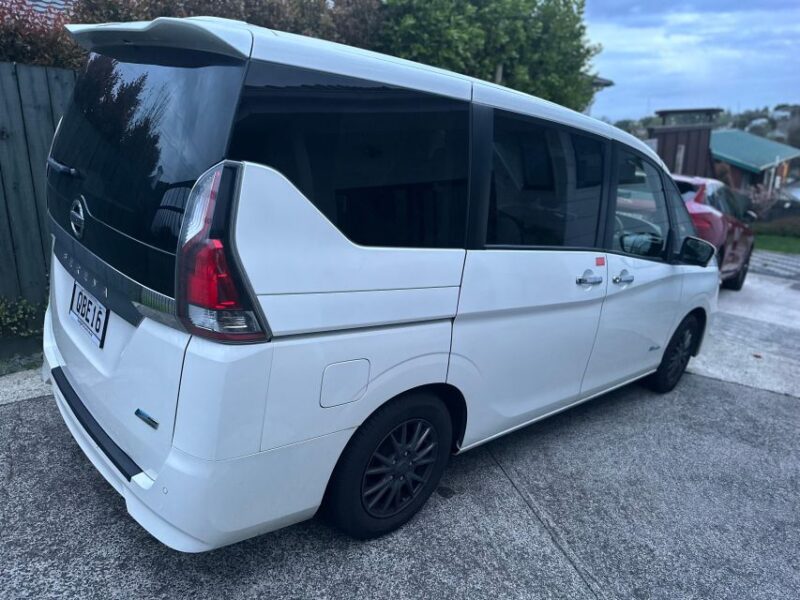 Auckland:Private 1 Way Airport Transfer To/From CBD Minivan - Key Points