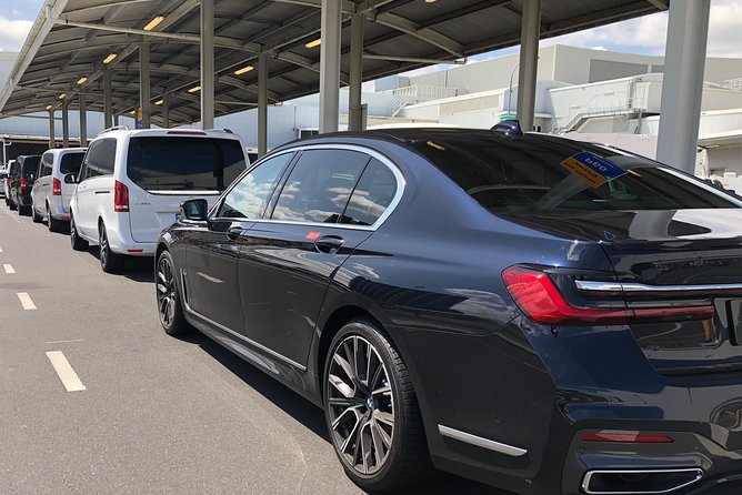 Aucklands Premium Luxury Transfers From/To Airport / North Shore - Pricing and Discounts
