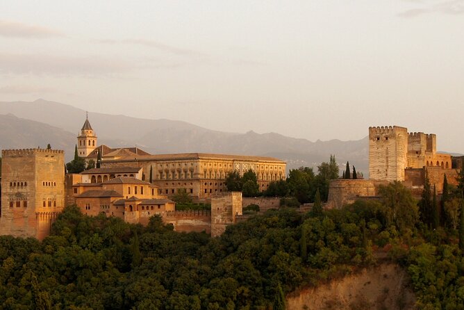Audio Guide: Alhambra, Generalife and Alcazaba Without Nasrid Palaces - Inclusions and Exclusions
