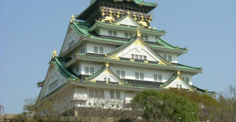 Audio Guide: History of Osaka Castle Park - Discovering the Shinto Temples Grandeur