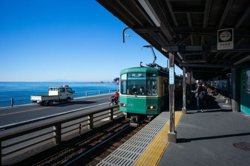 Audio Guide Tour of Historic Sites Around Kamakura Station - Exploring Komachi Street
