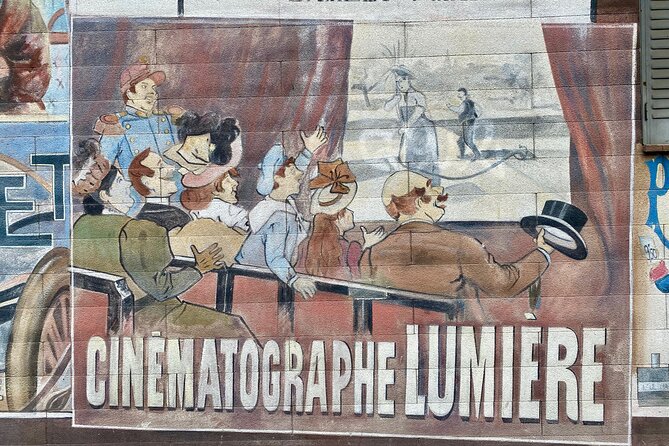 Audio-Guided Tour of the United States Quarter and Painted Walls - Accessibility and Participation