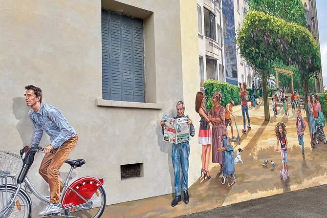Audio-Guided Tour of the United States Quarter and Painted Walls - Booking Information