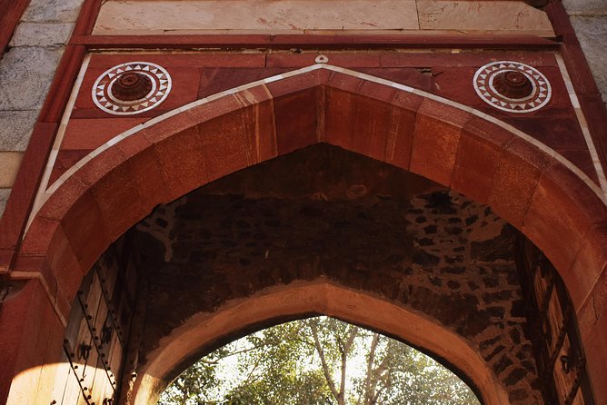 Audio Guided Walk of Humayuns Tomb & Nizammudin Basti, Delhi on HopOn India App - Exploring Humayuns Tomb