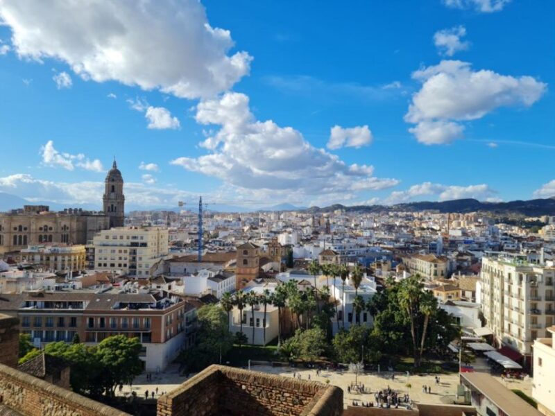 Audioguide City Walk Malaga for Cruises (German & English) - Key Points