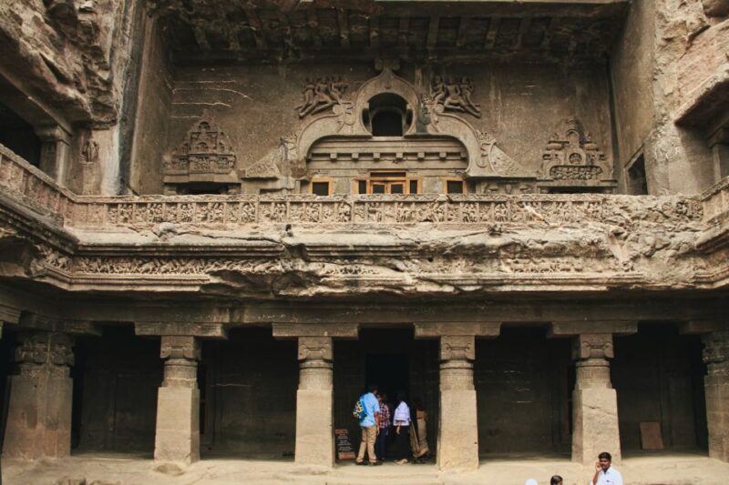 Aurangabad Ajanta and Ellora Caves Same Day Tour - Key Points