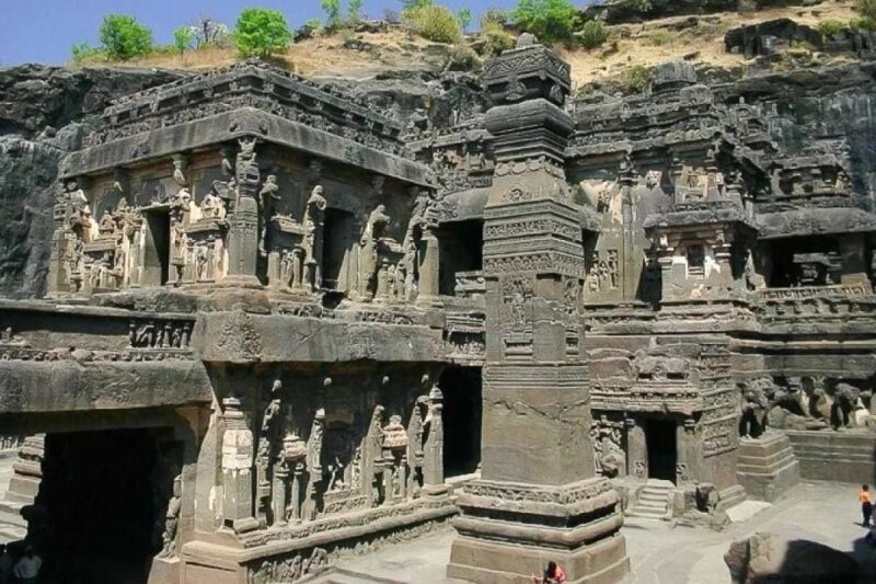 Aurangabad: Full-Day Tour of Ajanta and Ellora Caves - Itinerary