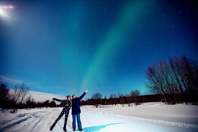 Aurora Borealis Quest: Private Yukon Nighttime Tour - Booking Confirmation