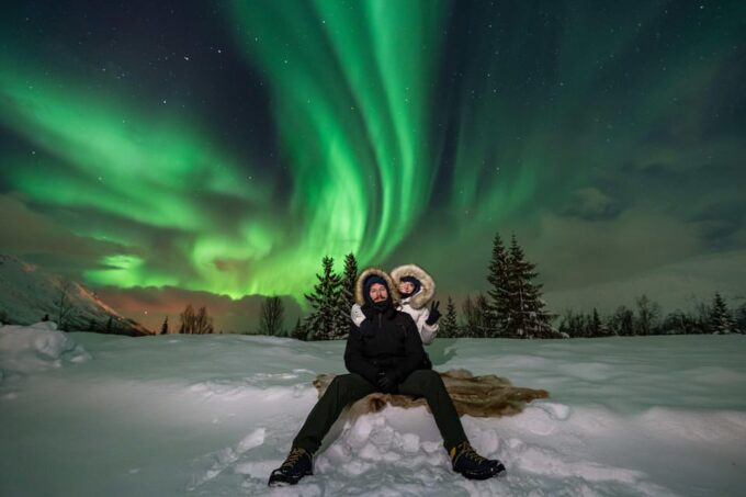 Aurora Magic: Northern Lights Tour With Pro Photographer - Meeting Point and Transportation
