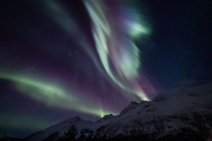 Aurora With Campfire - Boukersen Heim Guests Only - Frequently Asked Questions