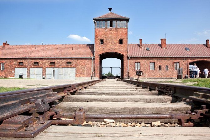 Auschwitz and Salt Mine 5-8 People in One Day - Key Points