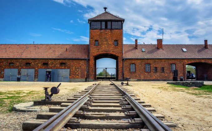 Auschwitz-Birkenau: Guided Tour With Fast Track Ticket - Booking and Confirmation