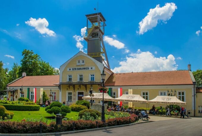 Auschwitz-Birkenau & Salt Mine Tour in One Day From Krakow - Customer Feedback