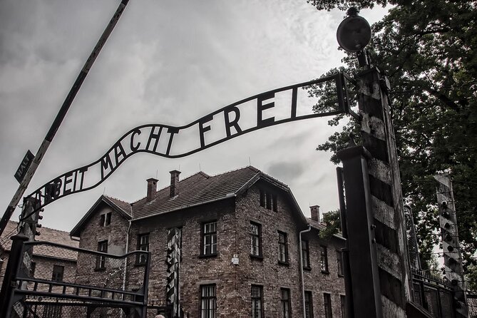 Auschwitz-Birkenau - Skip the Line Tickets - Group Size and Accessibility