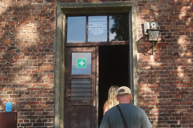 Auschwitz-Birkenau Tour With Transfer, Ebook and Optional Guide - Headsets and Transfers