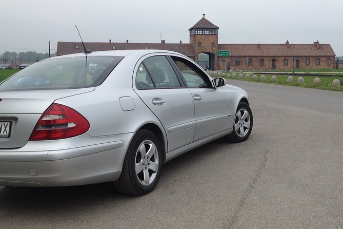 Auschwitz-Birkenau VIP Tour From Krakow - Exploring Krakows Jewish District