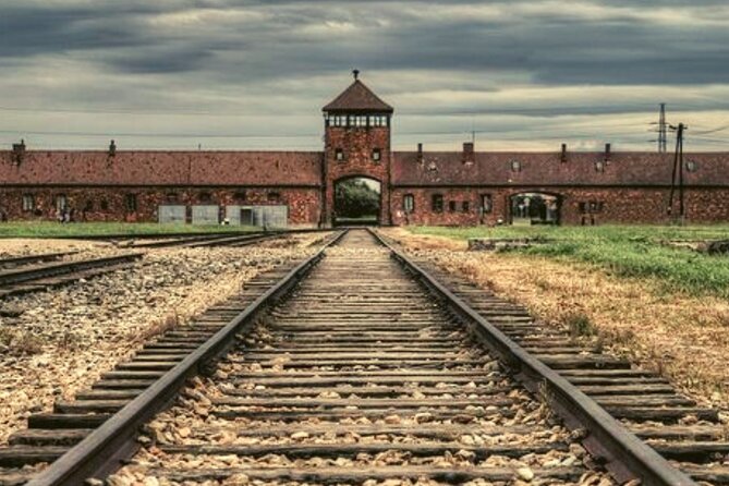 Auschwitz Day Tour From Warsaw by Private Car With Lunch - Customer Reviews