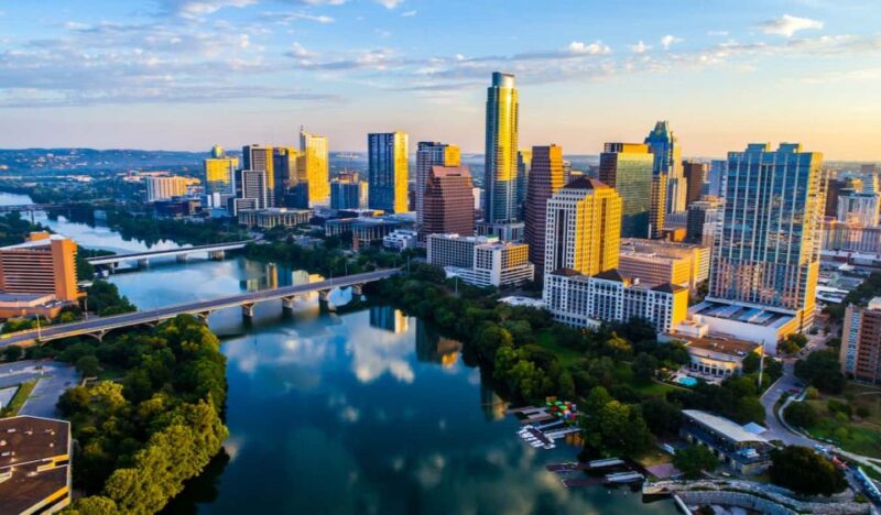 Austin: Downtown Skyline Kayaking Tour - Experience Highlights