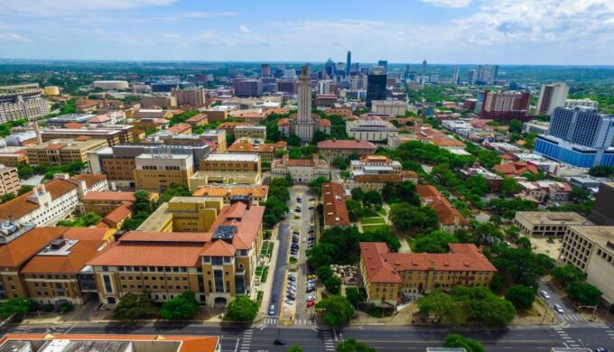 Austin Family Explorer: A Magical Urban Adventure - Creating Unforgettable Memories