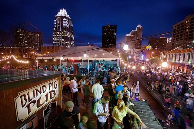 Austin: Live Music Crawl - What Does the Tour Cover?