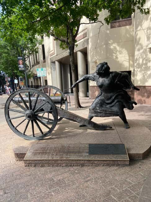 Austin: Morning History Walking Tour of Downtown Austin - Key Points