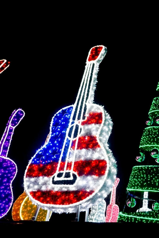 Austin's Christmas Lights & Arts: A Yuletide Journey - Key Points