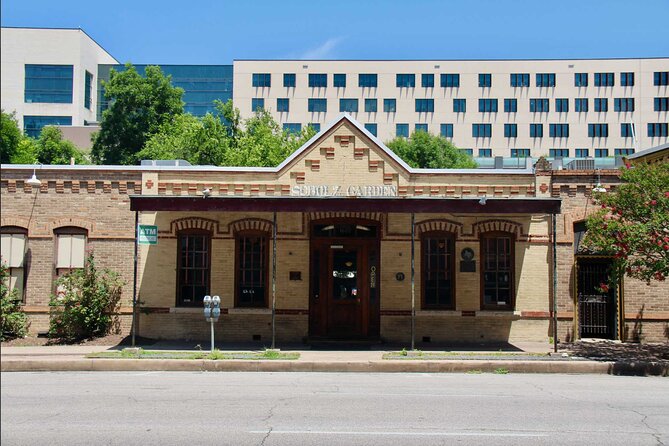 Austin's Haunted Ghost and Murder Tour - Inclusions and Policies