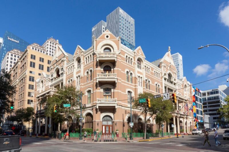 Austin's Treasures: A Heroic Downtown Discovery Walk - Experience Description