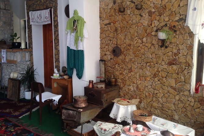 Authentic Antique Museum Home - Reviews and Ratings