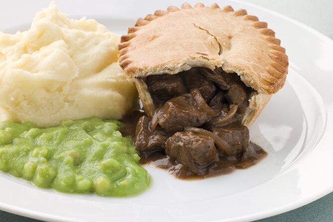 Authentic British Food & Drink Private Tour in London- Local Taverns & Pubs - Potential Misconceptions
