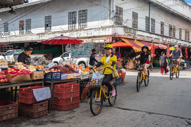 Authentic Chiang Mai 4-Hour Bicycle Tour With Northern Food - Key Points